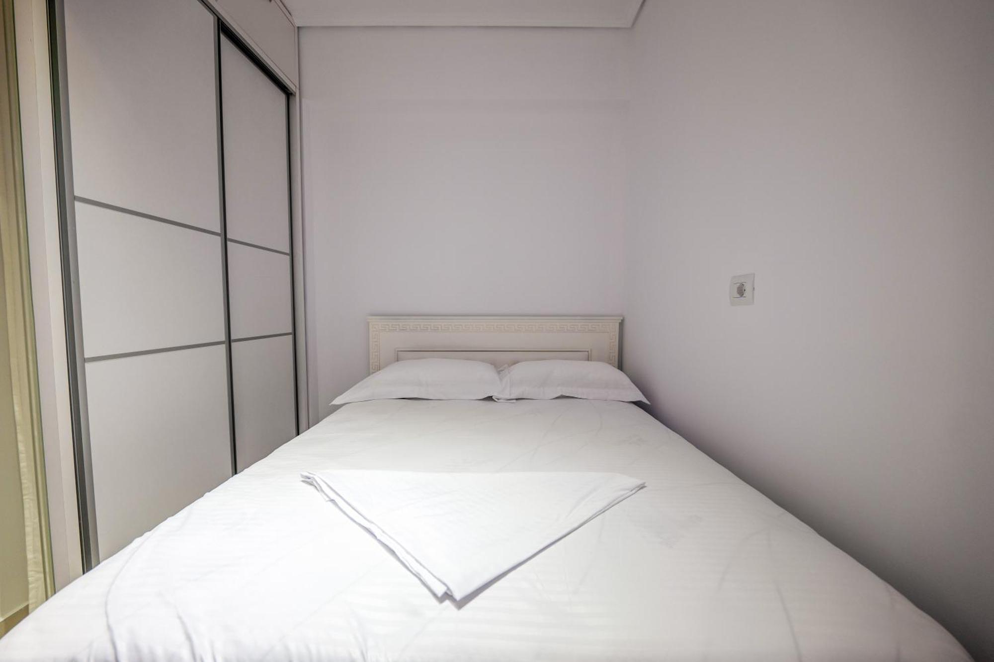 Mato Luxury Apartments Sarandë Exteriör bild