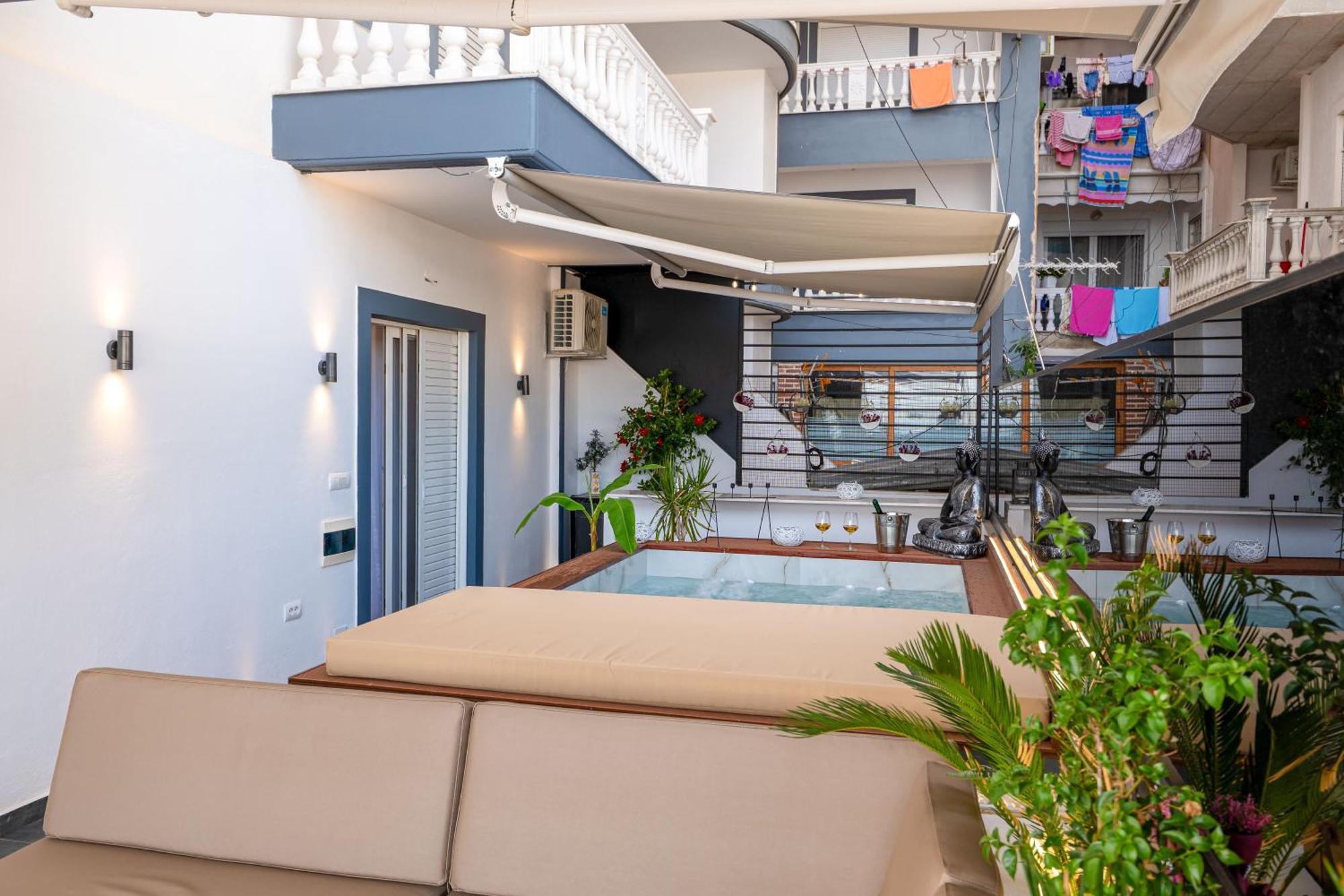 Mato Luxury Apartments Sarandë Exteriör bild